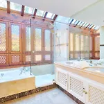 Semesterbostad Luxury Duplex Penthouse By Puerto Banus Marbella