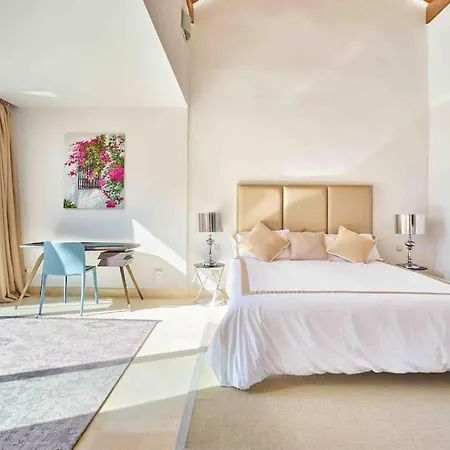 Luxury Duplex Penthouse By Puerto Banus *