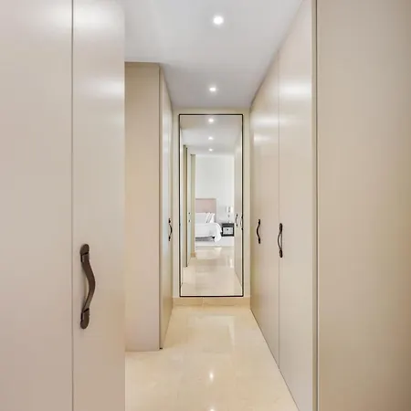 Luxury Duplex Penthouse By Puerto Banus Feriehus