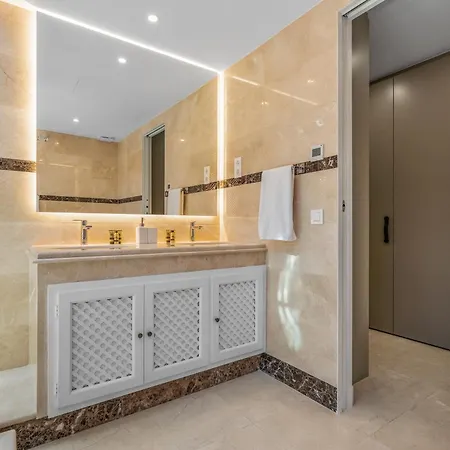 Feriehus Luxury Duplex Penthouse By Puerto Banus