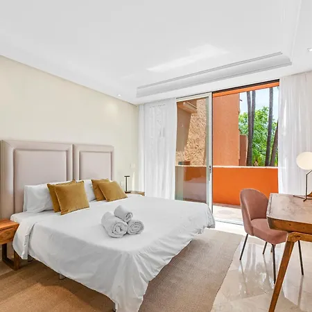 Luxury Duplex Penthouse By Puerto Banus Feriehus *