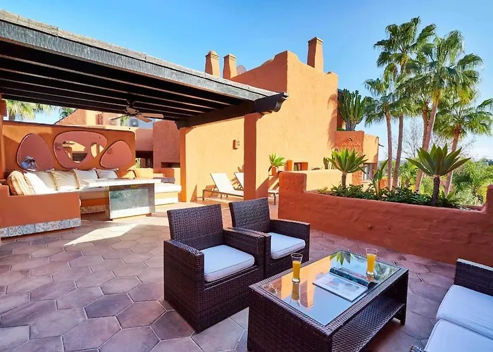 Luxury Duplex Penthouse By Puerto Banus 펜션 *