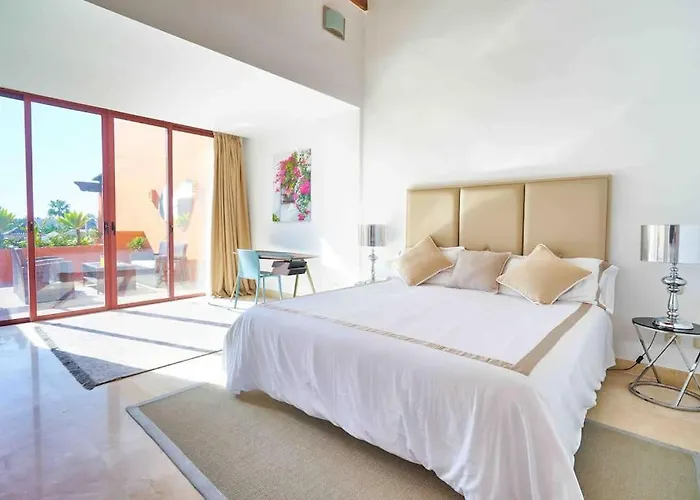 Luxury Duplex Penthouse By Puerto Banus