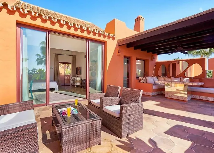 Сasa de vacaciones Luxury Duplex Penthouse By Puerto Banus *